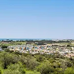 Flat With Pool Marina And Sea View Апартаменты *