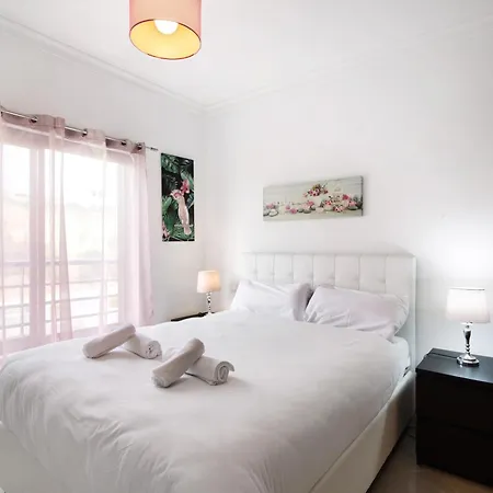 Flat With Pool Marina And Sea View Albufeira