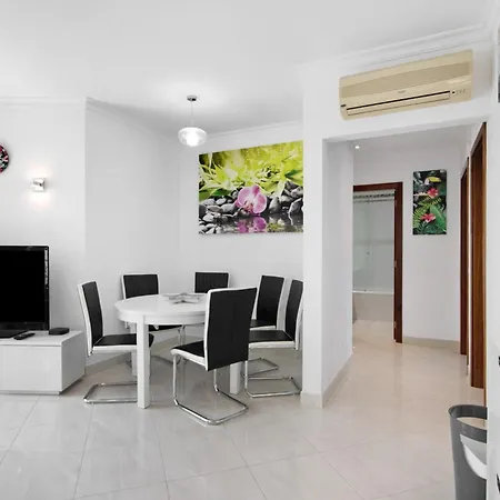 Flat With Pool Marina And Sea View Apartamento