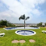 아파트 Flat With Pool Marina And Sea View *