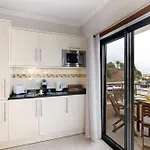 דירה Flat With Pool Marina And Sea View *