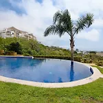 Flat With Pool Marina And Sea View * אלבופיירה